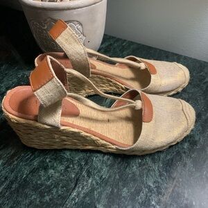 Lauren Ralph Lauren linen wedge, size 6.5